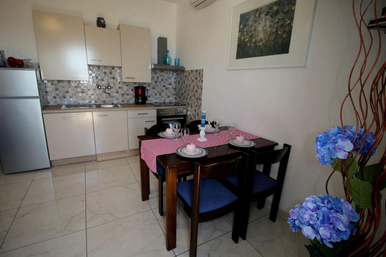 Villa Renipol Adults Only Сутиван Экстерьер фото